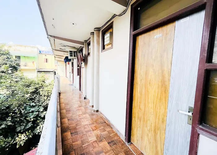 Hotel In South Delhi - Nizamuddin Dargah