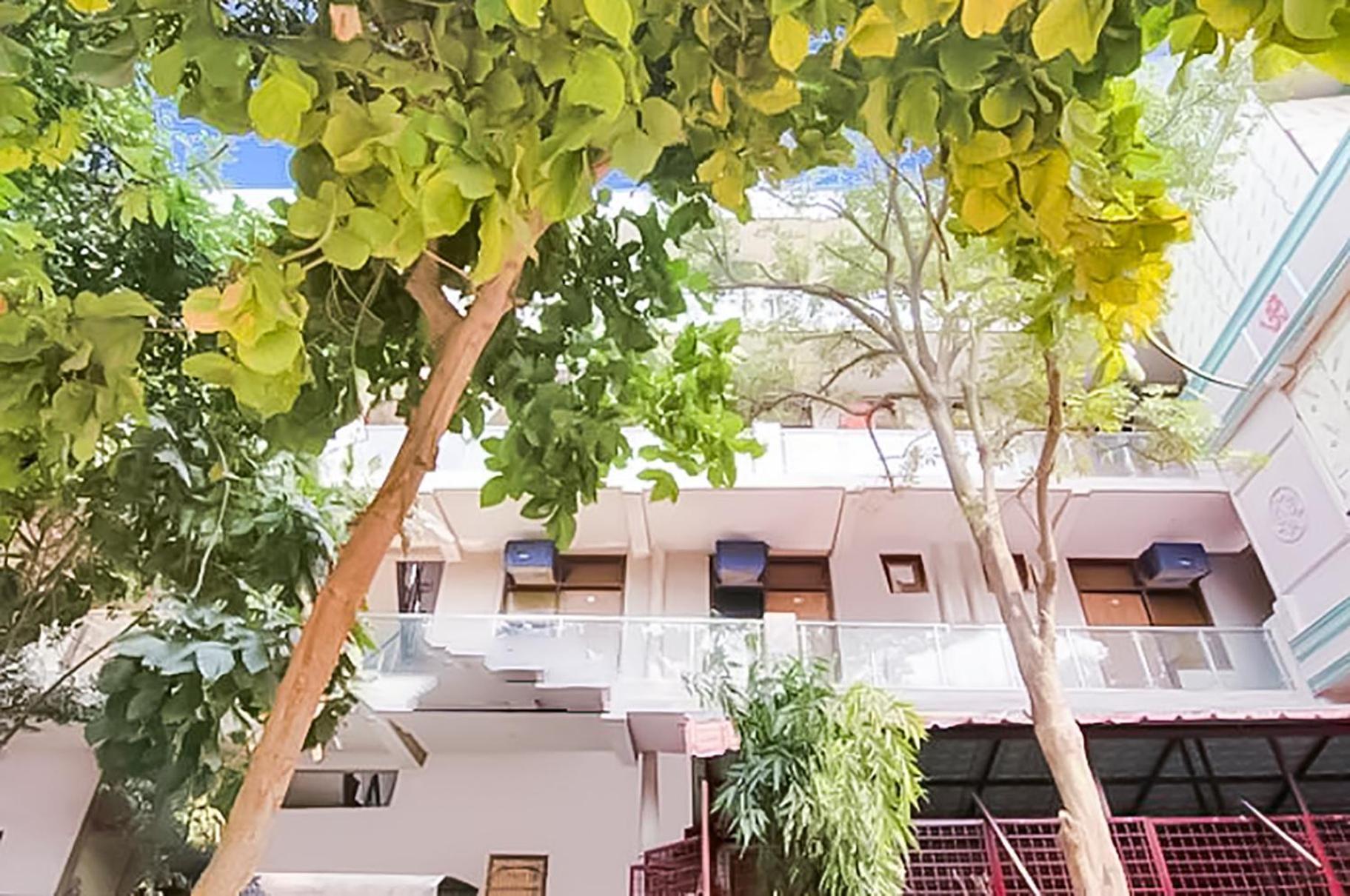 Hotel In South Delhi - Nizamuddin Dargah